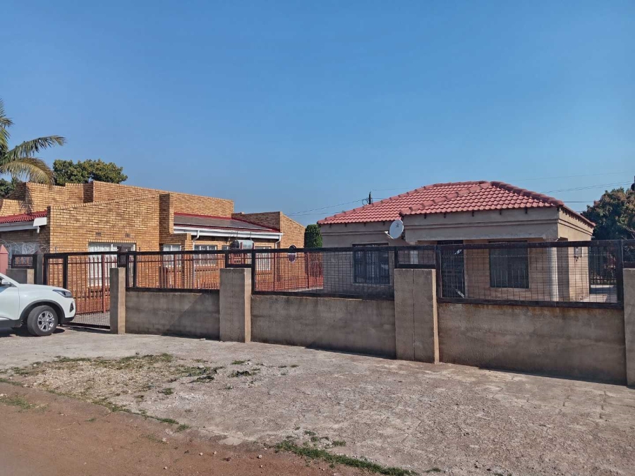 2 Bedroom Property for Sale in Ga-Rankuwa Gauteng