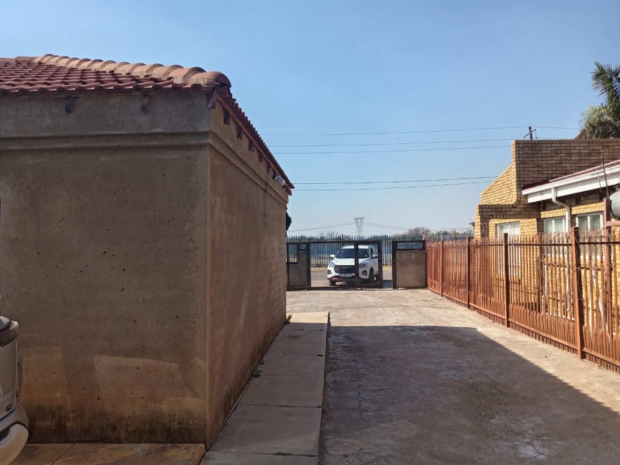 2 Bedroom Property for Sale in Ga-Rankuwa Gauteng