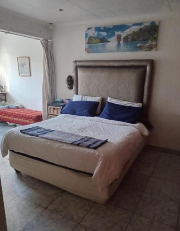 3 Bedroom Property for Sale in Lotus Gardens Gauteng