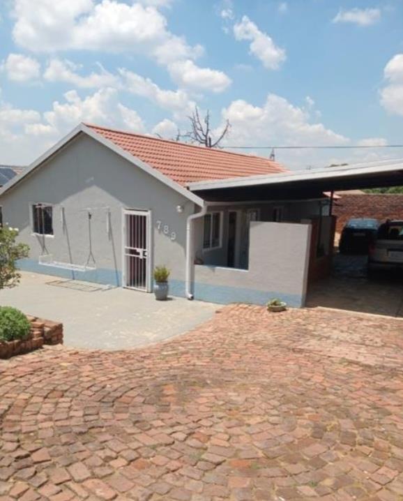 3 Bedroom Property for Sale in Lotus Gardens Gauteng