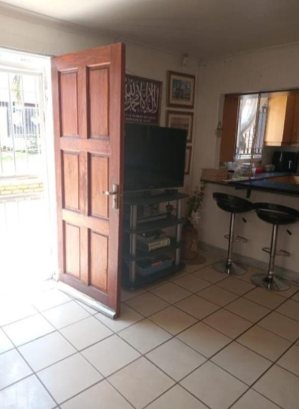 3 Bedroom Property for Sale in Lotus Gardens Gauteng