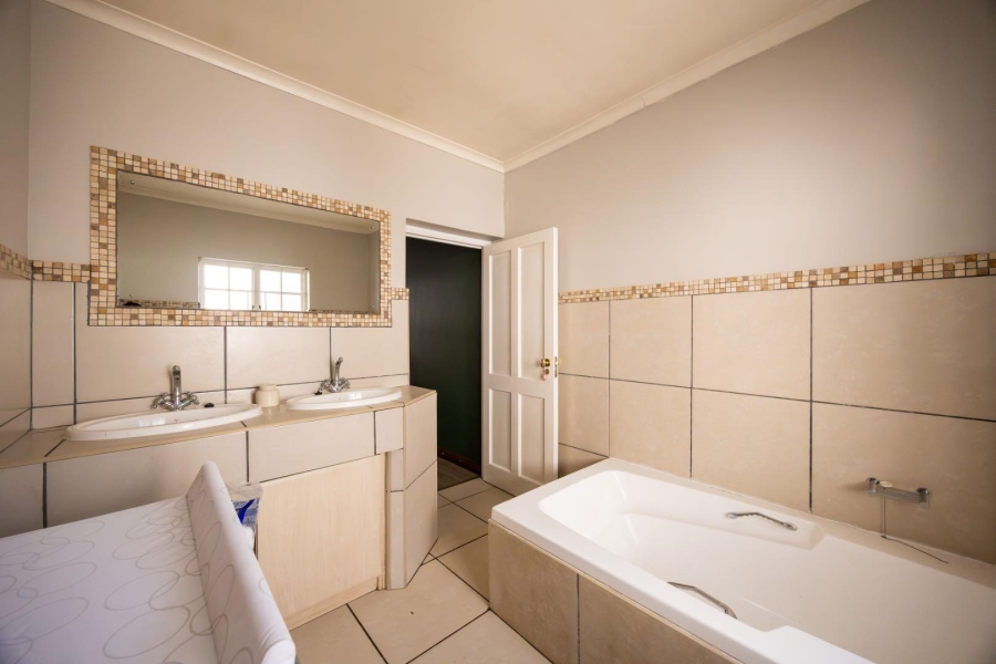 3 Bedroom Property for Sale in Equestria Gauteng