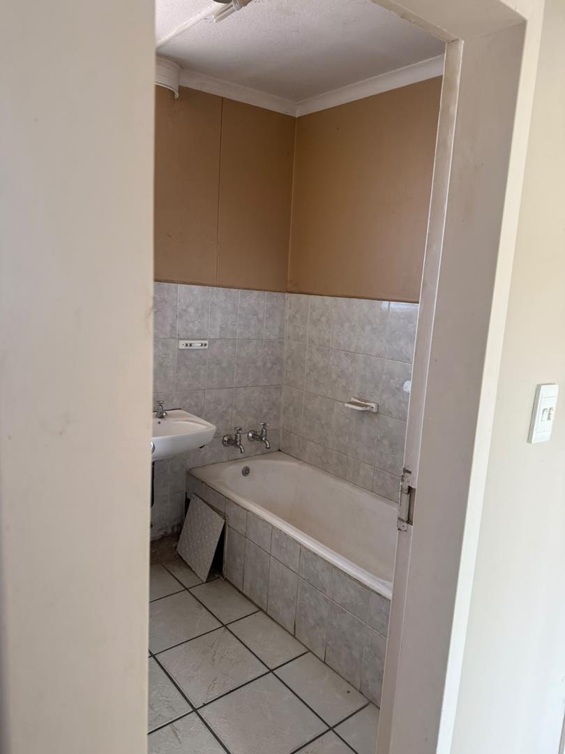 1 Bedroom Property for Sale in Dinwiddie Gauteng