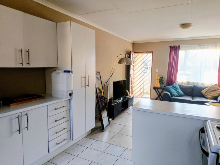 2 Bedroom Property for Sale in Weltevreden Park Gauteng