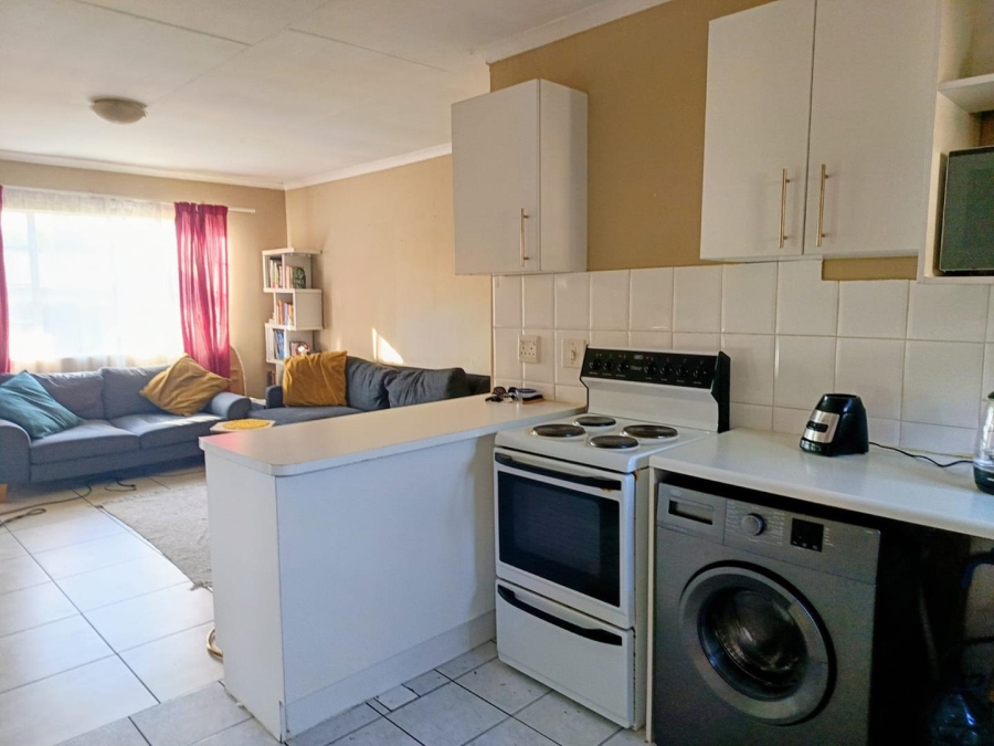 2 Bedroom Property for Sale in Weltevreden Park Gauteng