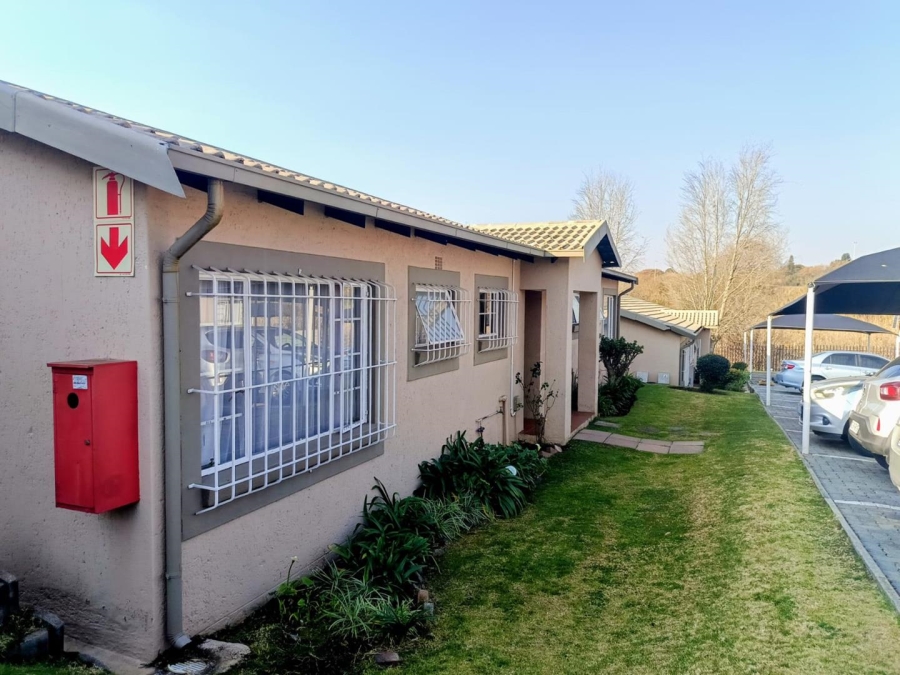 2 Bedroom Property for Sale in Weltevreden Park Gauteng