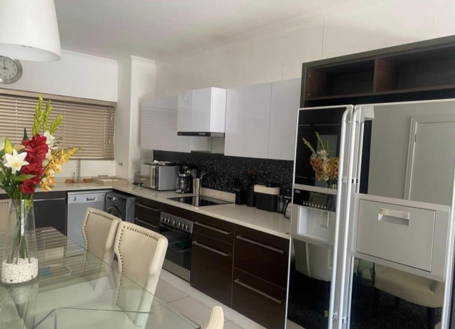 To Let 2 Bedroom Property for Rent in Morningside Gauteng
