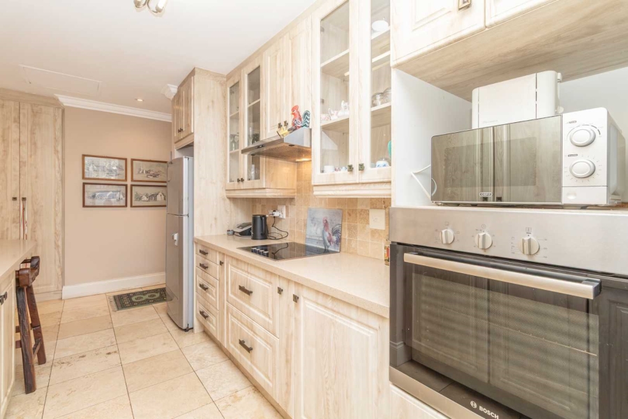 To Let 1 Bedroom Property for Rent in Waterfall Gauteng