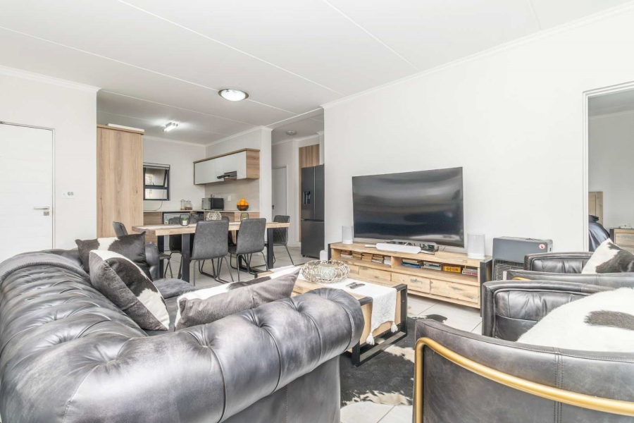 2 Bedroom Property for Sale in Waterfall Gauteng