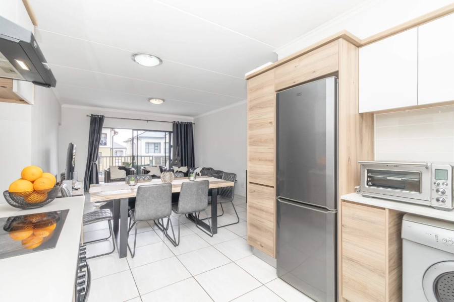 2 Bedroom Property for Sale in Waterfall Gauteng