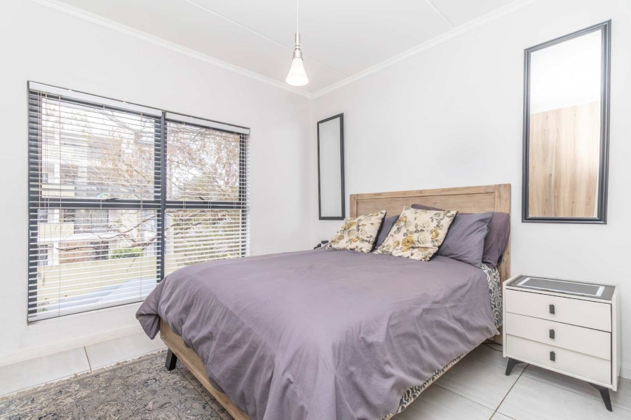 2 Bedroom Property for Sale in Waterfall Gauteng