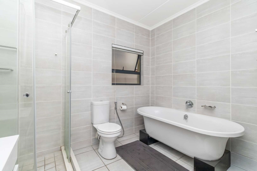 2 Bedroom Property for Sale in Waterfall Gauteng