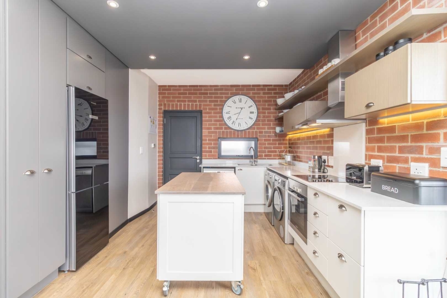 3 Bedroom Property for Sale in Rosebank Gauteng