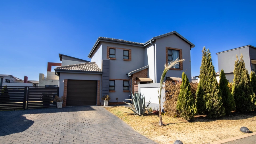 3 Bedroom Property for Sale in Zambezi Manor Lifestyle Estate Gauteng
