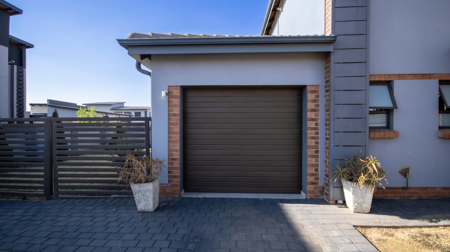 3 Bedroom Property for Sale in Zambezi Manor Lifestyle Estate Gauteng