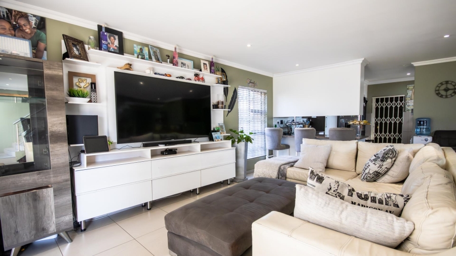 3 Bedroom Property for Sale in Zambezi Manor Lifestyle Estate Gauteng