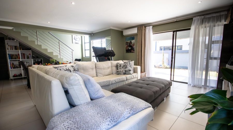 3 Bedroom Property for Sale in Zambezi Manor Lifestyle Estate Gauteng