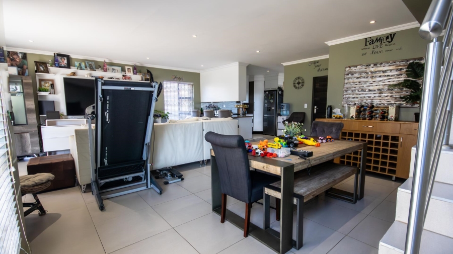 3 Bedroom Property for Sale in Zambezi Manor Lifestyle Estate Gauteng