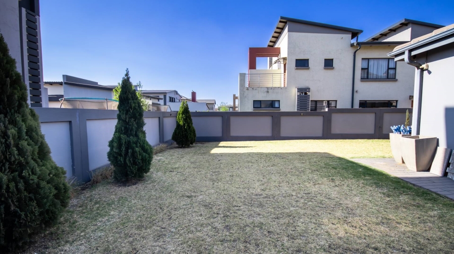 3 Bedroom Property for Sale in Zambezi Manor Lifestyle Estate Gauteng
