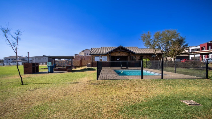 3 Bedroom Property for Sale in Zambezi Manor Lifestyle Estate Gauteng