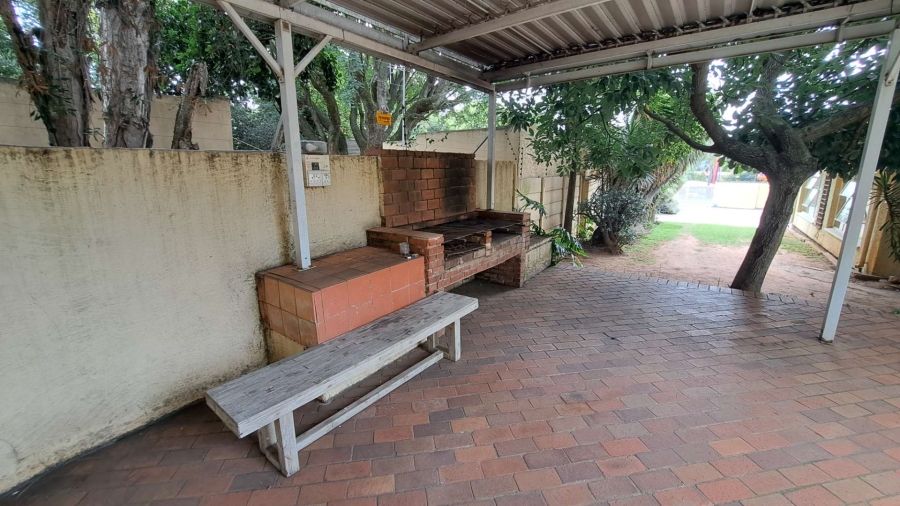 4 Bedroom Property for Sale in Blairgowrie Gauteng