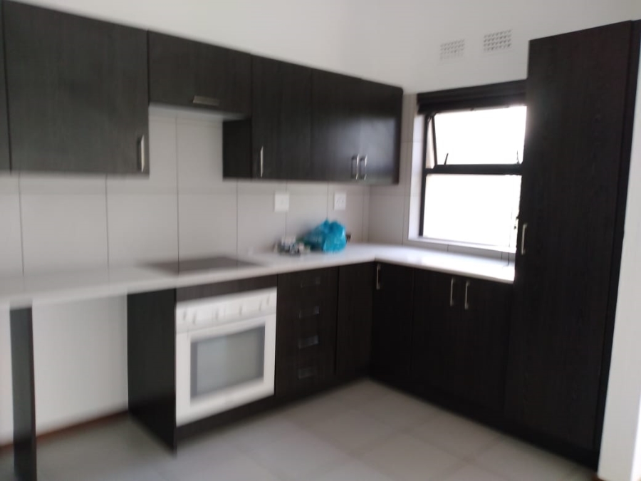 To Let 2 Bedroom Property for Rent in Jackal Creek Golf Estate Gauteng