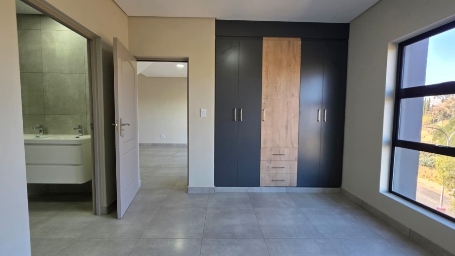 To Let 3 Bedroom Property for Rent in Die Hoewes Gauteng