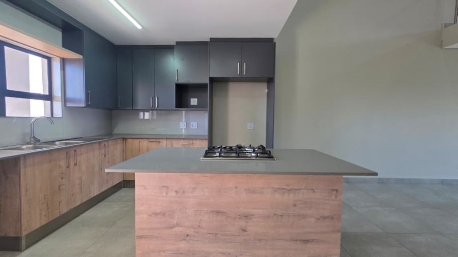 To Let 3 Bedroom Property for Rent in Die Hoewes Gauteng
