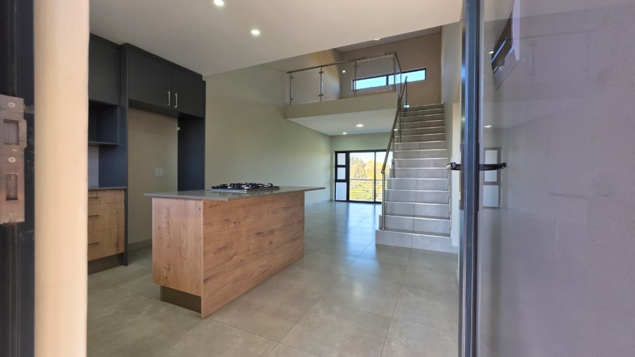 To Let 3 Bedroom Property for Rent in Die Hoewes Gauteng