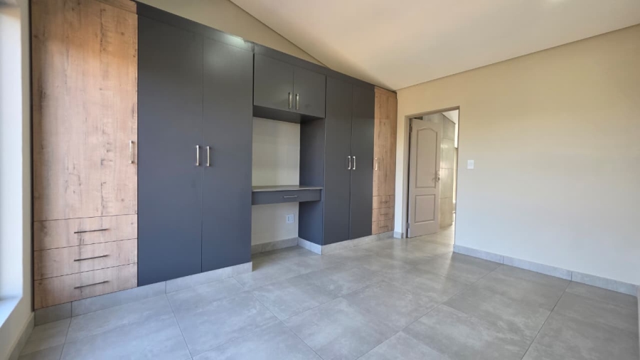 To Let 3 Bedroom Property for Rent in Die Hoewes Gauteng