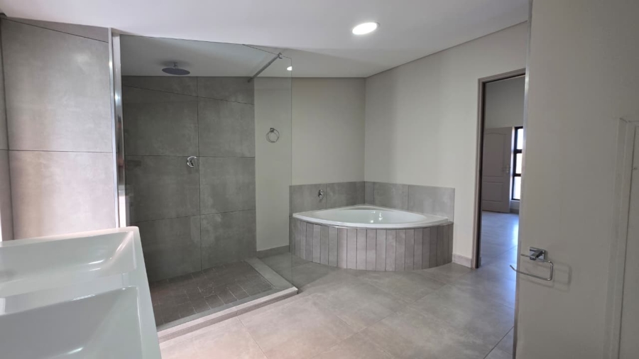 To Let 3 Bedroom Property for Rent in Die Hoewes Gauteng