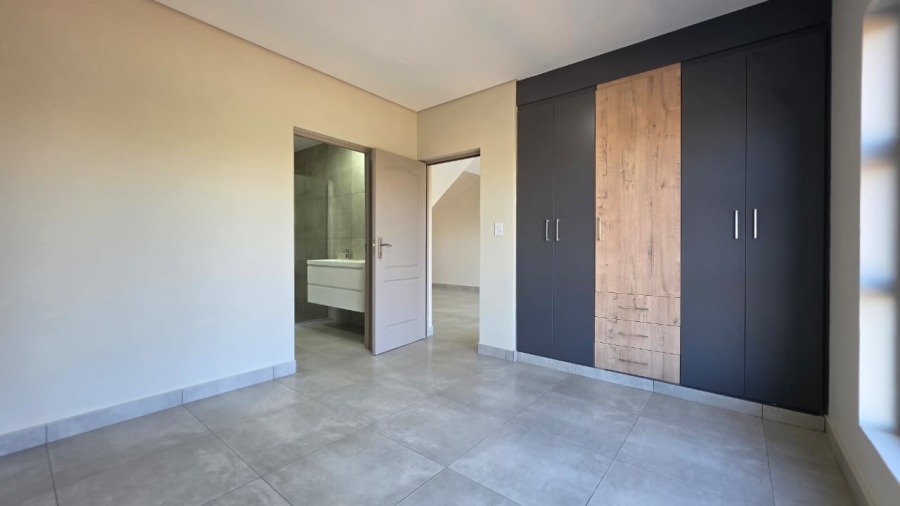 To Let 2 Bedroom Property for Rent in Die Hoewes Gauteng