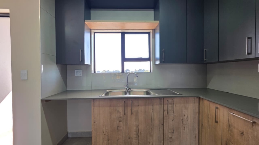 To Let 2 Bedroom Property for Rent in Die Hoewes Gauteng