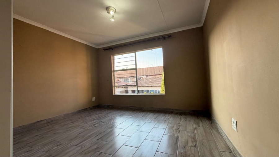 2 Bedroom Property for Sale in Van Dyk Park Gauteng