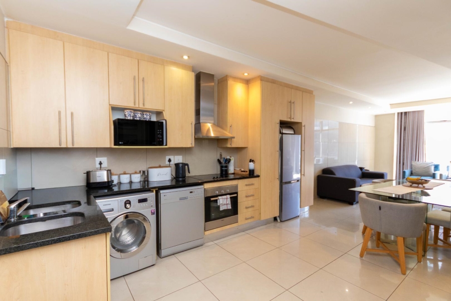 To Let 2 Bedroom Property for Rent in Sandown Gauteng