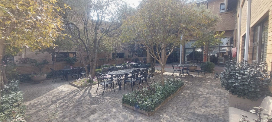 1 Bedroom Property for Sale in Garsfontein Gauteng