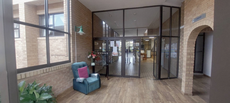 1 Bedroom Property for Sale in Garsfontein Gauteng