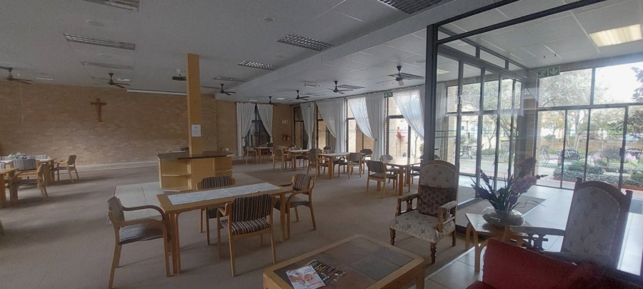 1 Bedroom Property for Sale in Garsfontein Gauteng