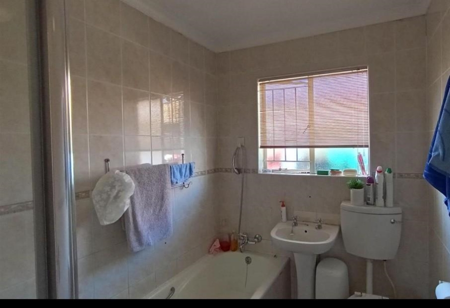 3 Bedroom Property for Sale in Terenure Gauteng