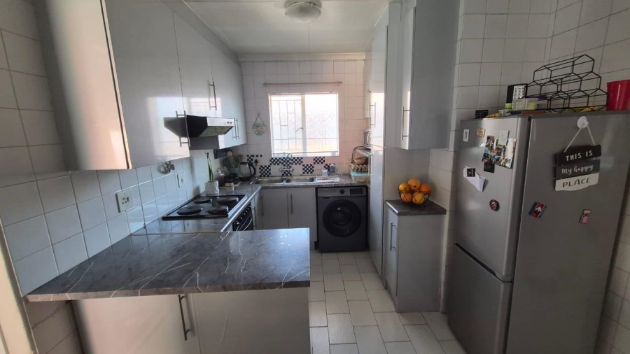 2 Bedroom Property for Sale in Birchleigh Gauteng
