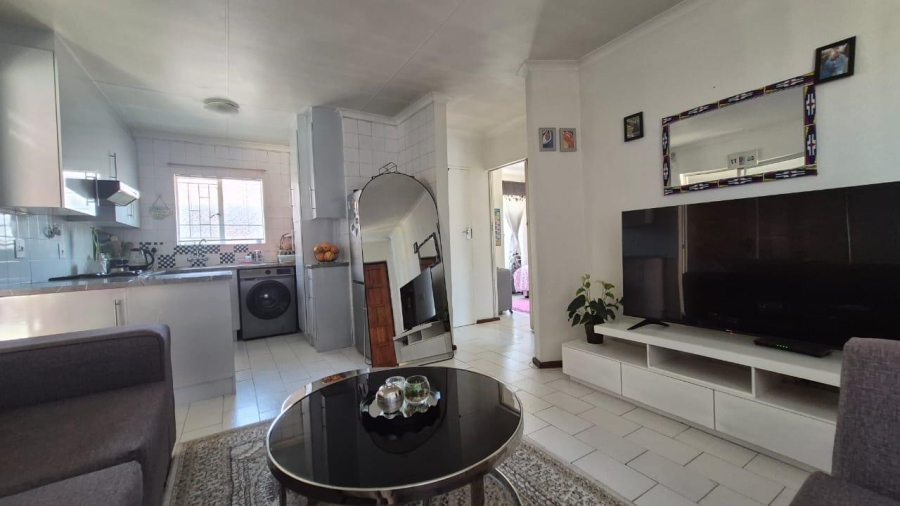 2 Bedroom Property for Sale in Birchleigh Gauteng