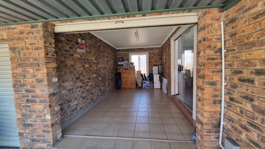 2 Bedroom Property for Sale in Birchleigh Gauteng