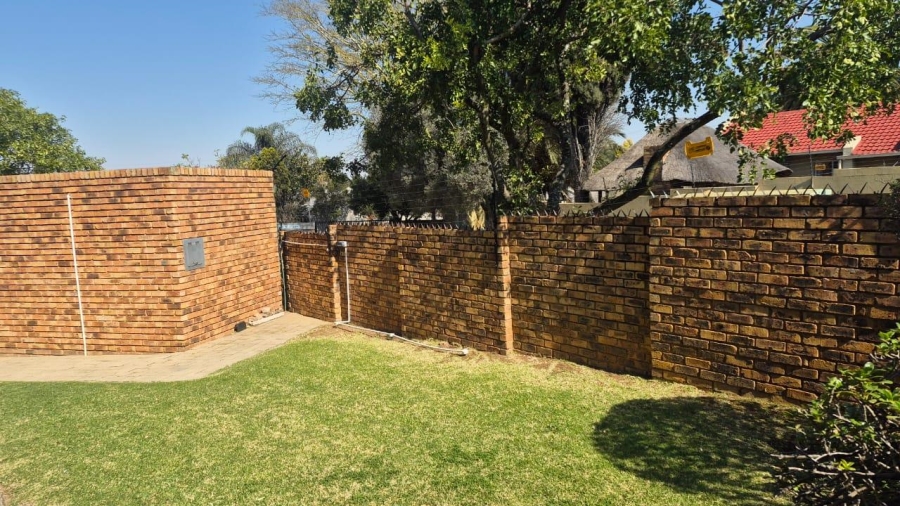 2 Bedroom Property for Sale in Birchleigh Gauteng