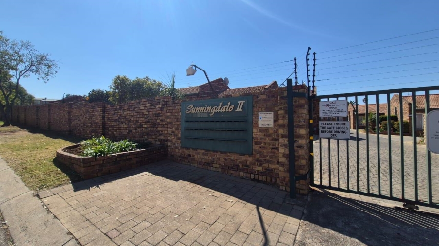 2 Bedroom Property for Sale in Birchleigh Gauteng