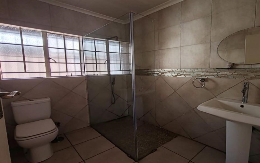 3 Bedroom Property for Sale in Birchleigh North Gauteng
