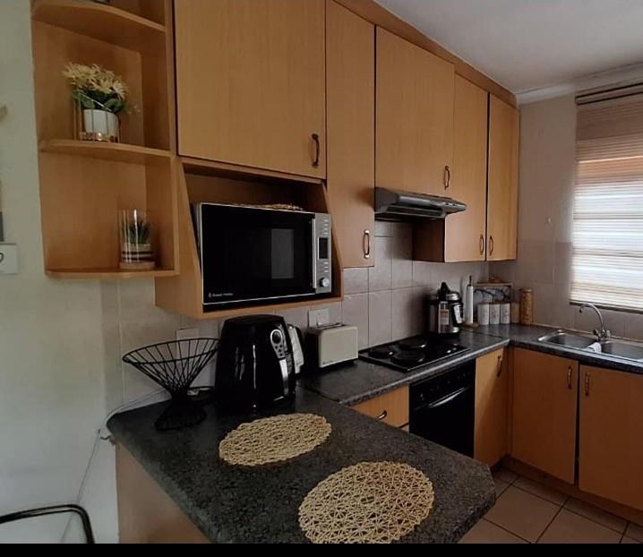 2 Bedroom Property for Sale in Edleen Gauteng