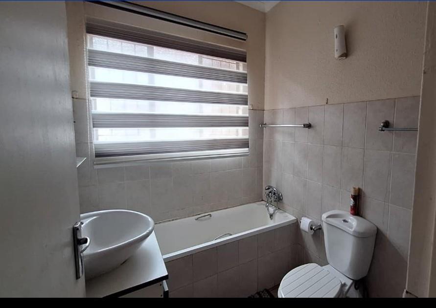 2 Bedroom Property for Sale in Edleen Gauteng