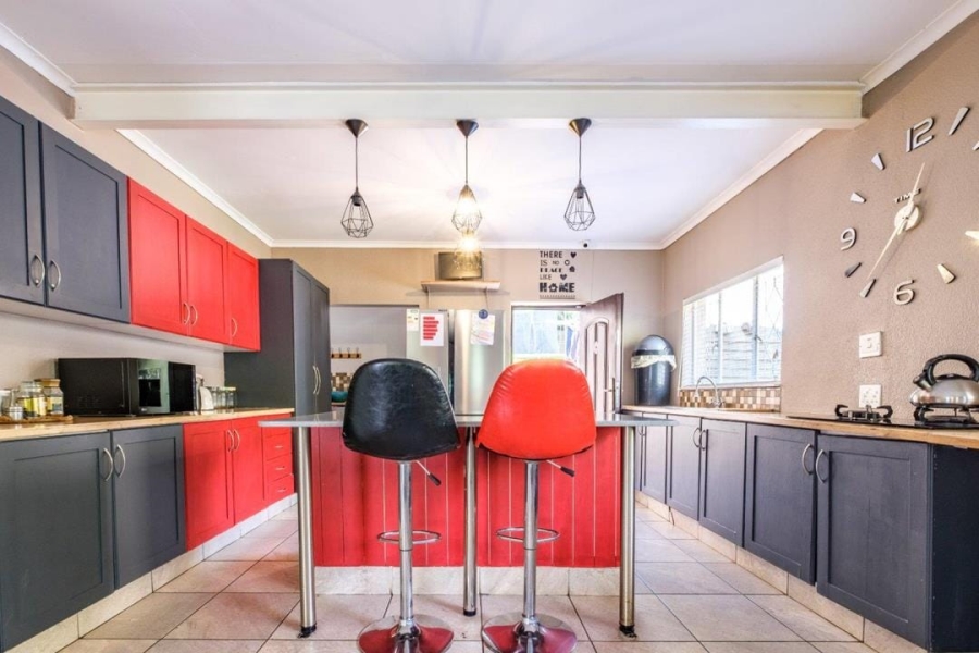 3 Bedroom Property for Sale in Mulbarton Gauteng