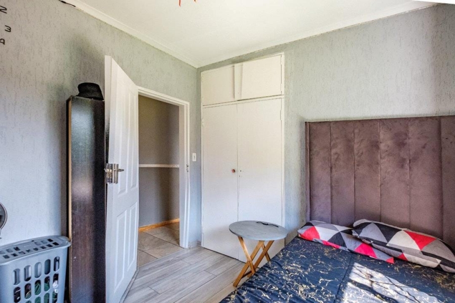 3 Bedroom Property for Sale in Mulbarton Gauteng