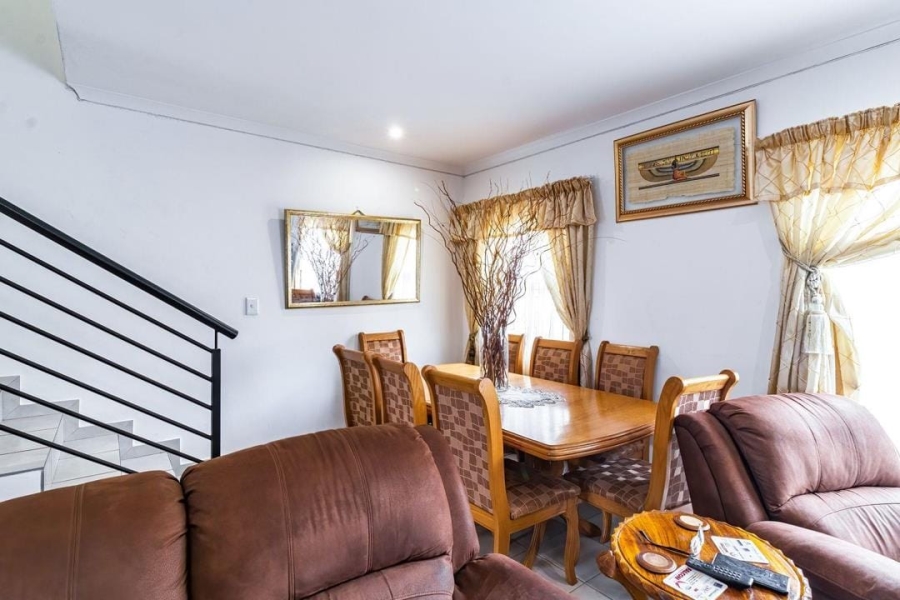 3 Bedroom Property for Sale in Brackendowns Gauteng